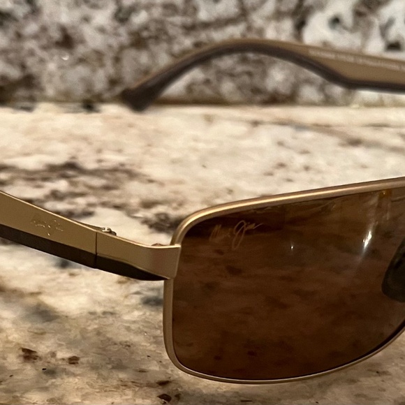 Maui Jim BACKSWING Polarized Sunglasses 709-16A Gold/Bronze Glass MSRP $349 New - Picture 11 of 16